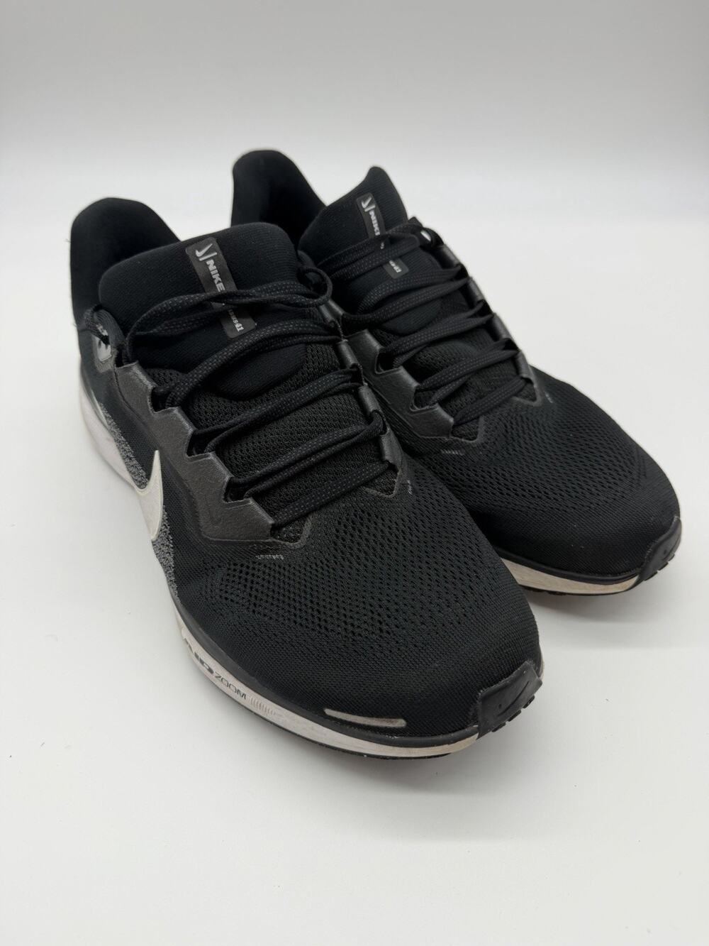 Nike Air Zoom Pegasus 41 Mens Size 12 Black White Running Shoes FD2722-002